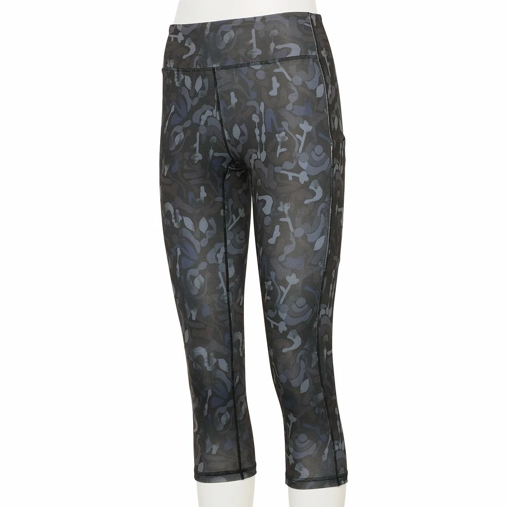 Petite Tek GearĀ® Core High-Waisted Capri Leggings
